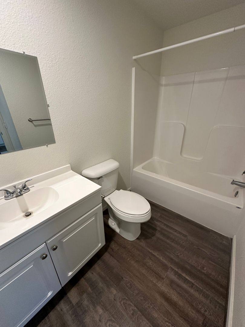 Apartment for rent at 201 S Illinois St, Green Ridge, MO 65332
