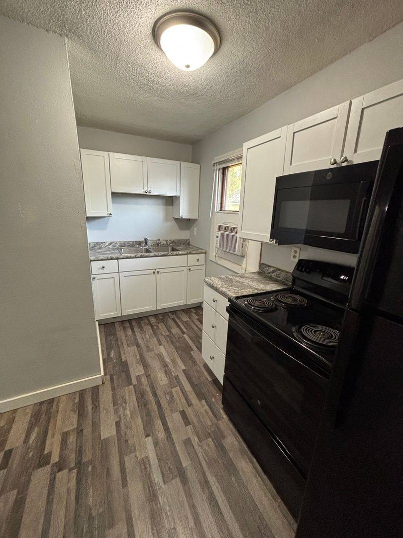 Apartment for rent at 1315 4th St S, La Crosse, WI 54601