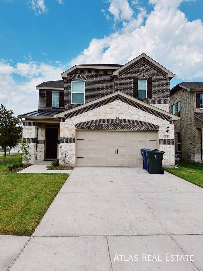 House for rent at 741 Creekwater Lane, Garland, TX 75043