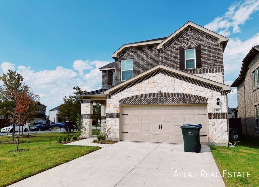 House for rent at 741 Creekwater Lane, Garland, TX 75043