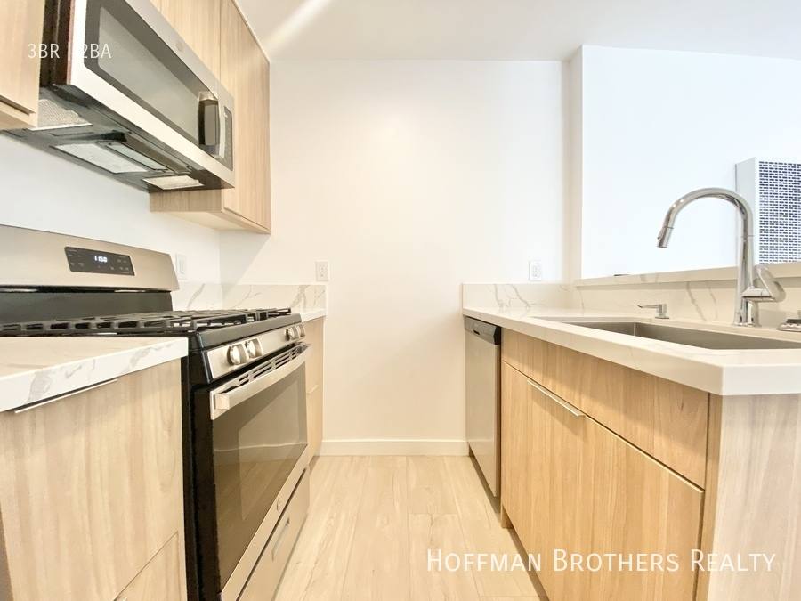 Apartment for rent at 1017 Ocean Park Blvd #7, Santa Monica, CA 90405