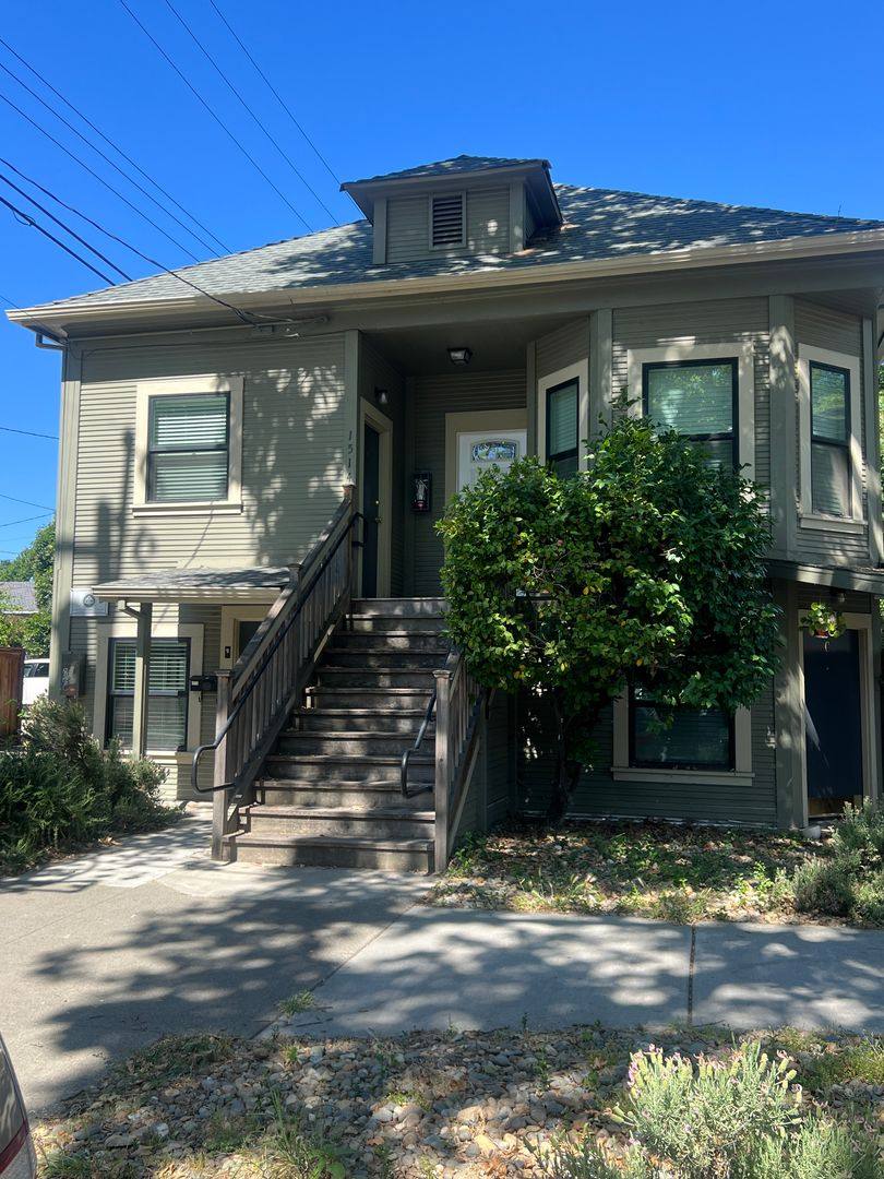 Apartment for rent at 1514 26th St, Sacramento, CA 95816