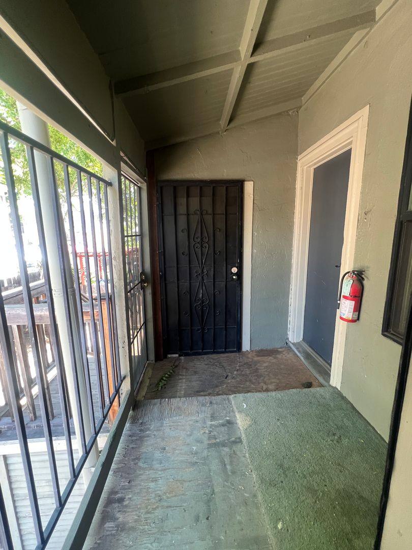 Apartment for rent at 1514 26th St, Sacramento, CA 95816