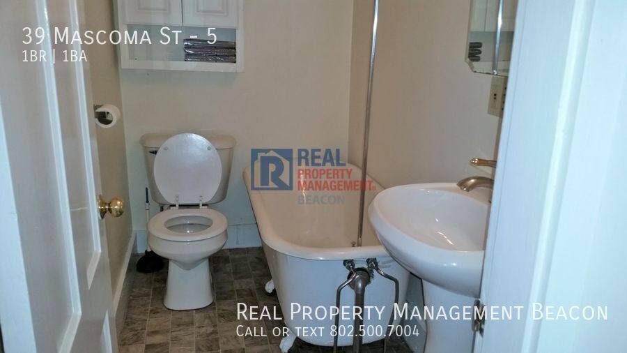 Apartment for rent at 39 Mascoma St #5, Lebanon, NH 03766