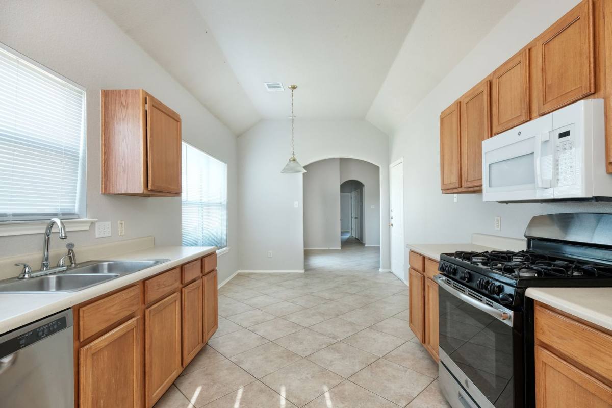 Apartment for rent at 2826 Southampton Way, Round Rock, TX 78664