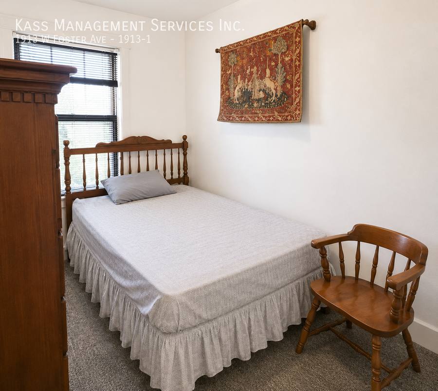 Apartment for rent at 1913 W Foster Ave #1, Chicago, IL 60640