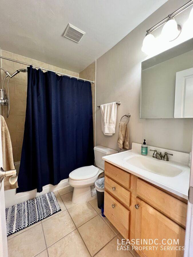 Apartment for rent at 1901 16th St NW #204, Washington, DC 20009