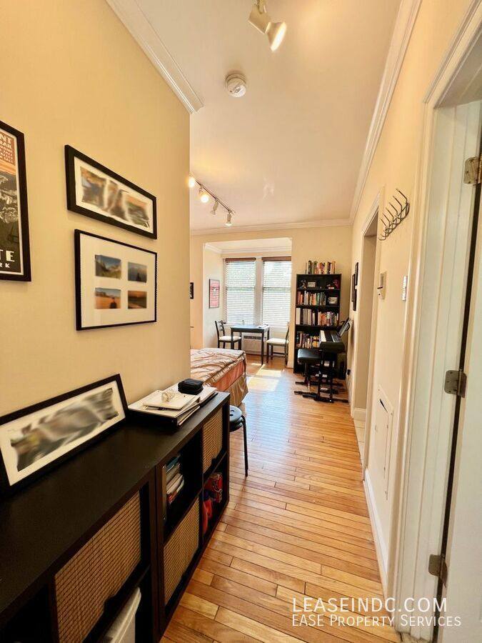 Apartment for rent at 1901 16th St NW #204, Washington, DC 20009