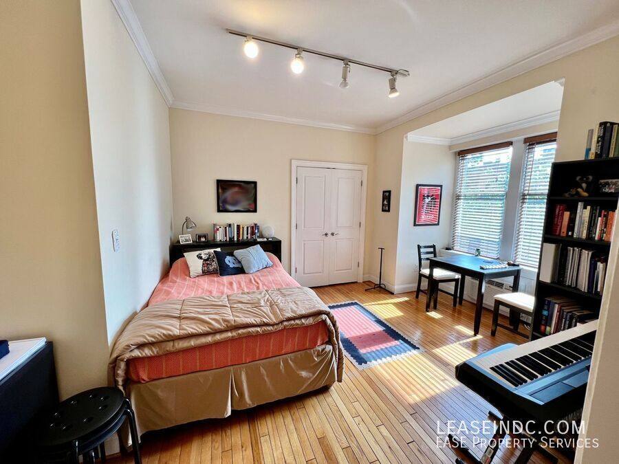 Apartment for rent at 1901 16th St NW #204, Washington, DC 20009