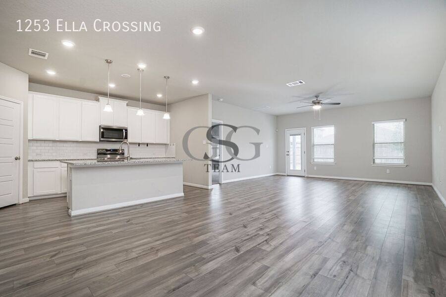 House for rent at 1253 Ella Crossing, New Braunfels, TX 78130