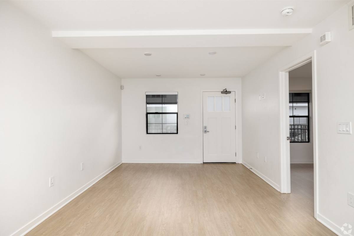 Apartment for rent at 10750 Missouri Ave, Los Angeles, CA 90025