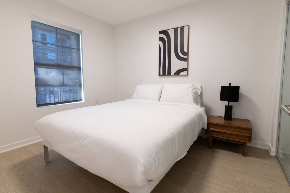 Apartment for rent at 10750 Missouri Ave, Los Angeles, CA 90025