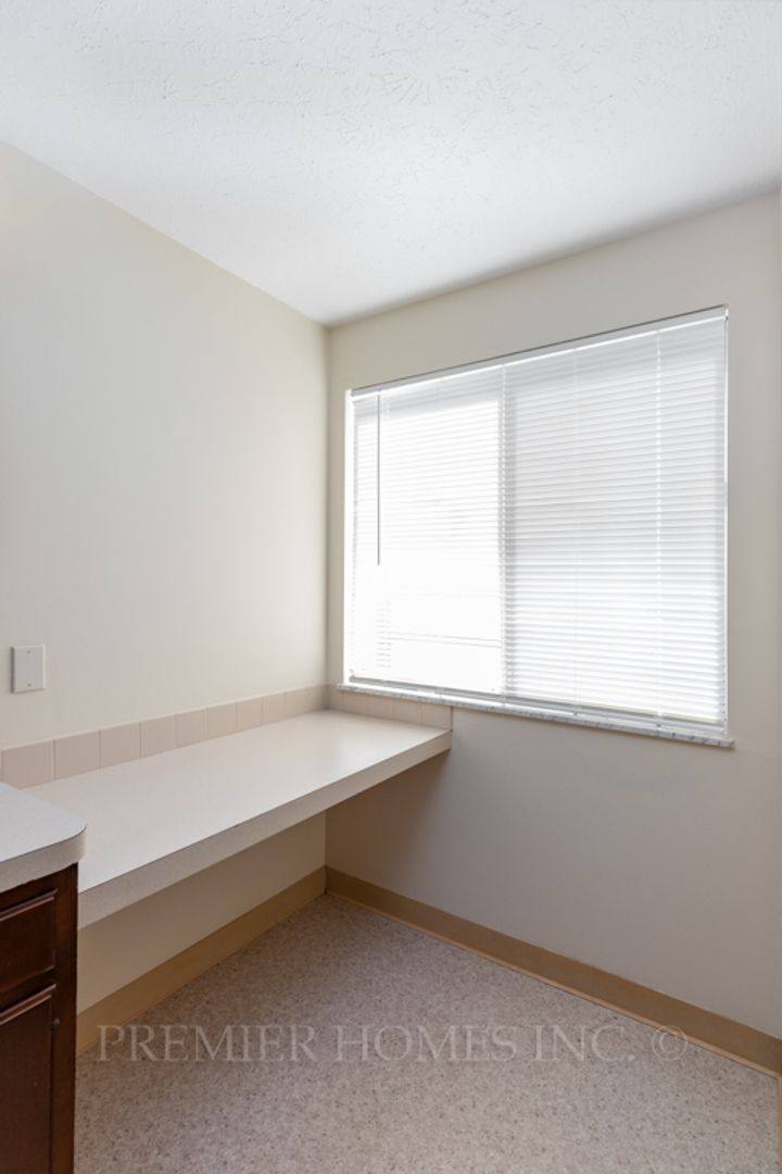 Apartment for rent at 3706 Martindale Rd NE, Canton, OH 44714