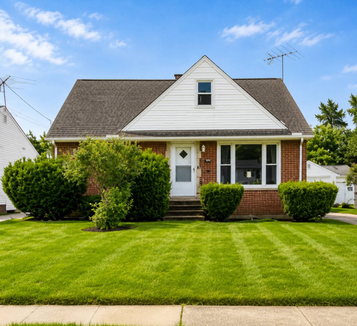 House for rent at 884 E 248th, Euclid, OH 44123