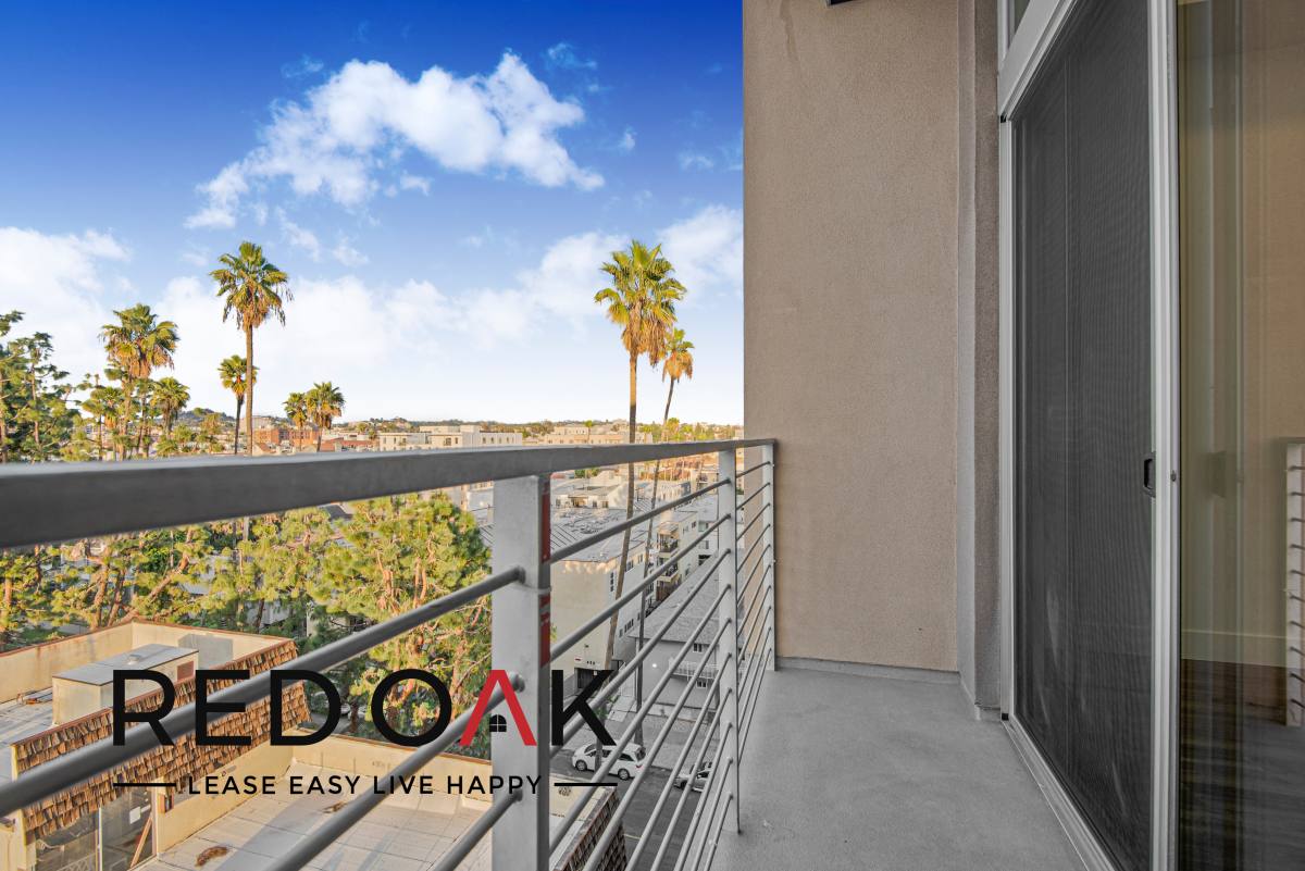 Condo for rent at 453 S Kenmore Ave #702, Los Angeles, CA 90020