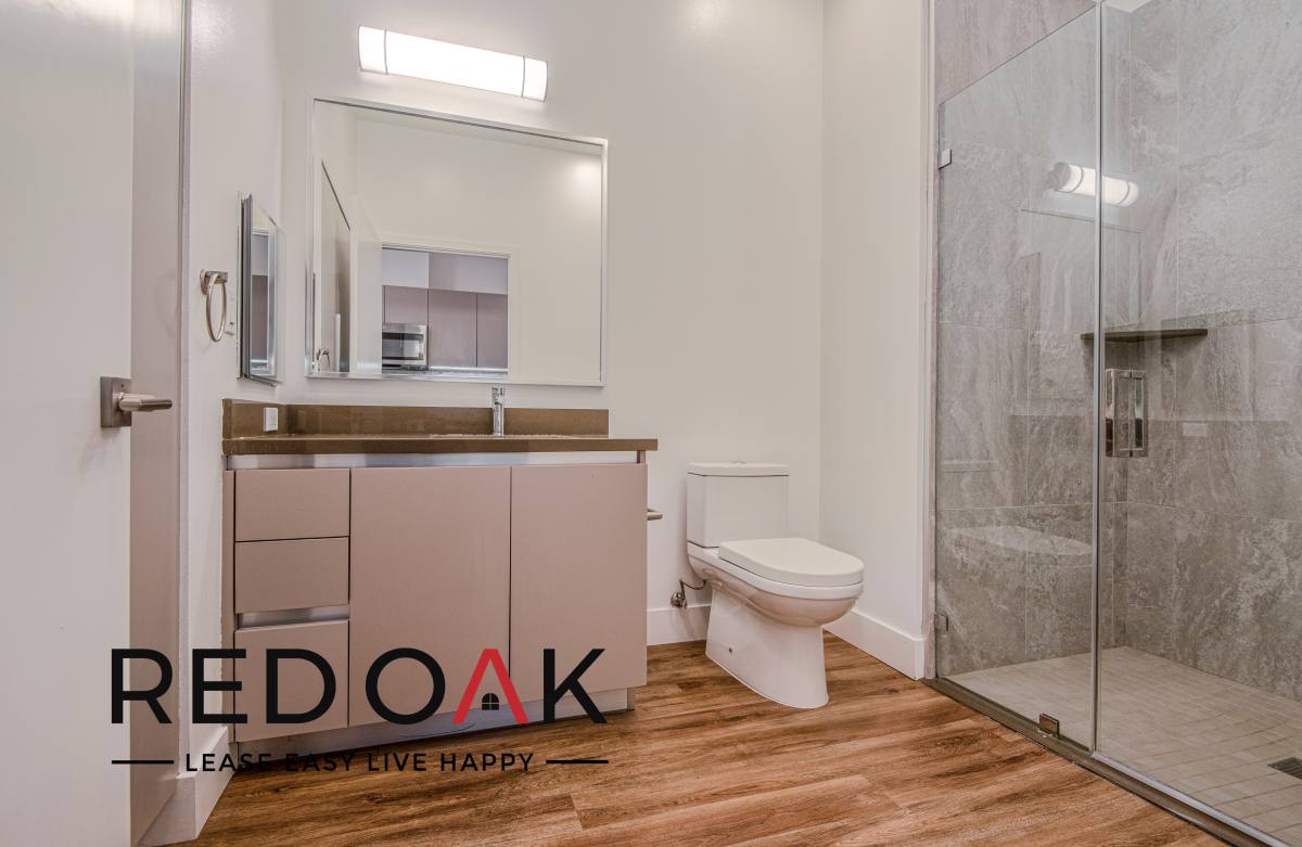 Condo for rent at 453 S Kenmore Ave #702, Los Angeles, CA 90020