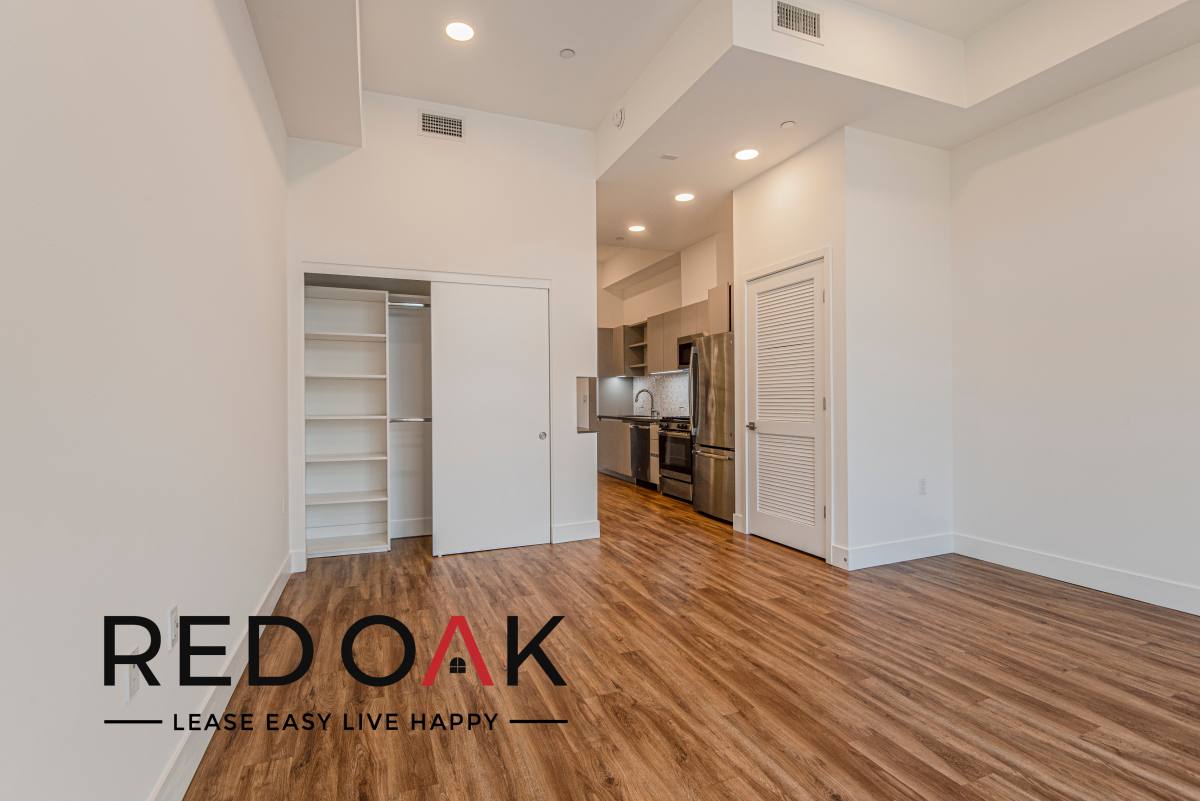 Condo for rent at 453 S Kenmore Ave #702, Los Angeles, CA 90020