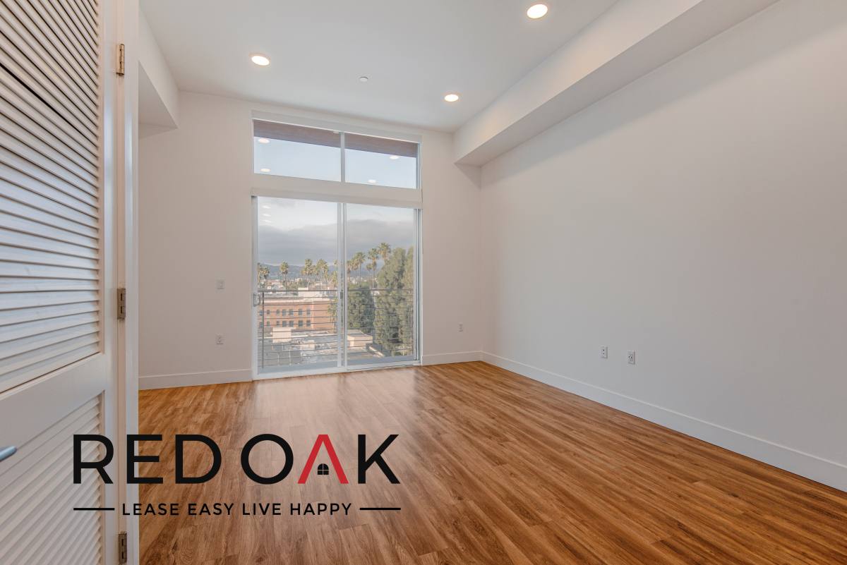 Condo for rent at 453 S Kenmore Ave #702, Los Angeles, CA 90020