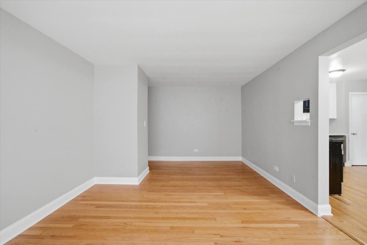Apartment for rent at 425 Kenilworth #1SE, Oak Park, IL 60302