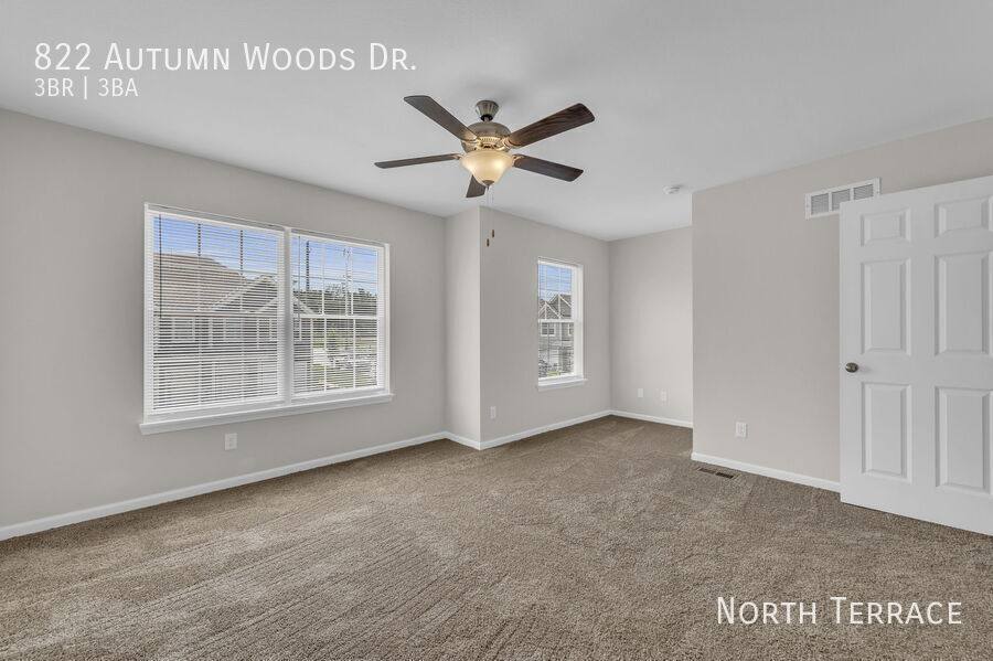 Townhouse for rent at 822 Autumn Woods Dr, Belton, MO 64012