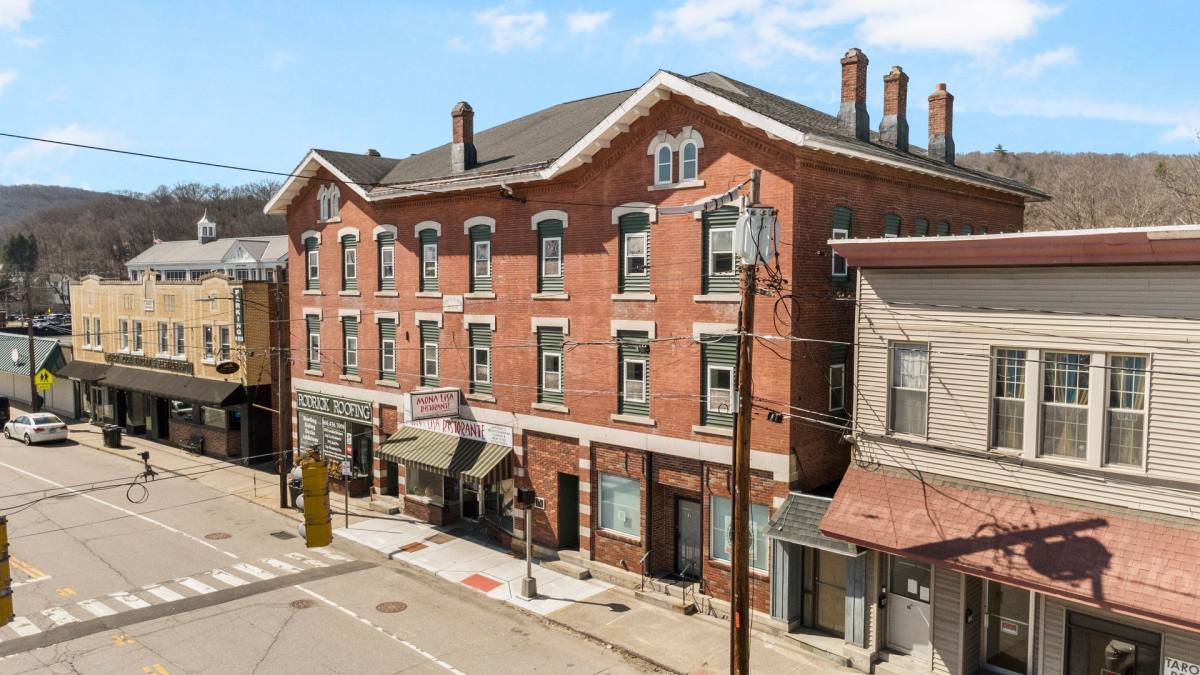 Apartment for rent at 62-70 Main St E, Thomaston, CT 06787