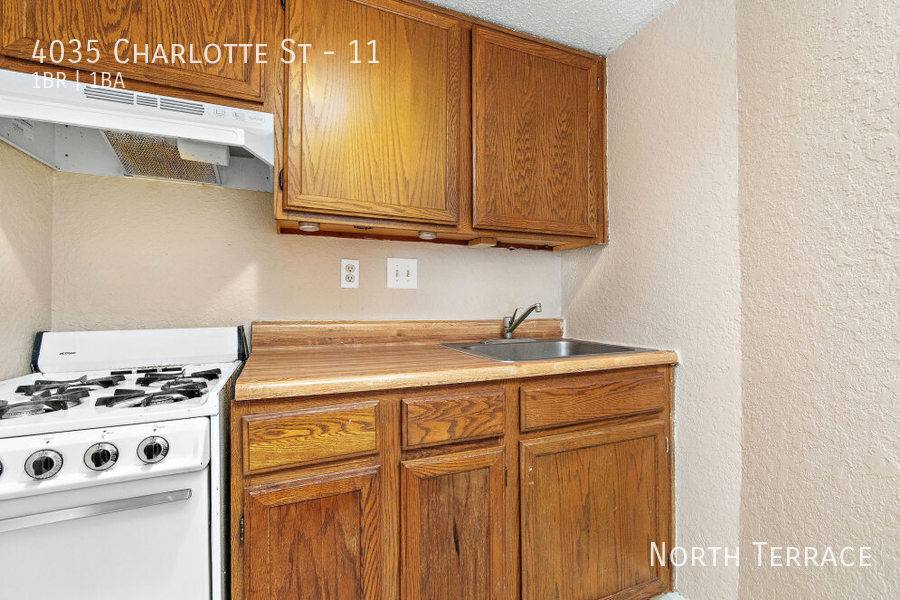 Apartment for rent at 4035 Charlotte St #11, Kansas City, MO 64111