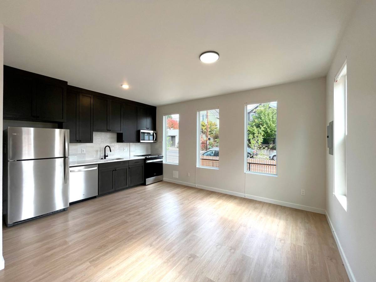 Townhouse for rent at 4723 N Williams Ave, Portland, OR 97217