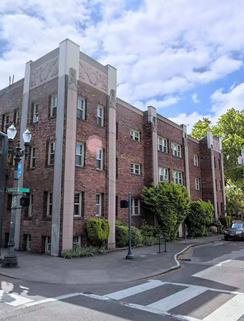 Apartment for rent at 1530 NE 10th Ave, Portland, OR 97232