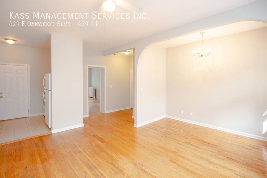 Apartment for rent at 429 E Oakwood Blvd #11, Chicago, IL 60653