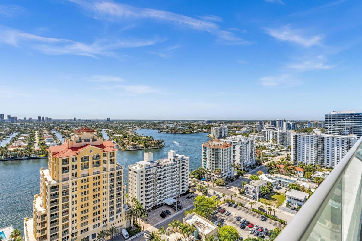 House for rent at 151 N Seabreeze Blvd, Fort Lauderdale, FL 33304