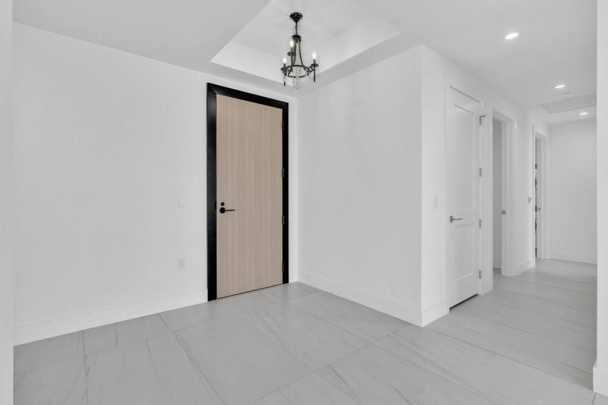 House for rent at 151 N Seabreeze Blvd, Fort Lauderdale, FL 33304