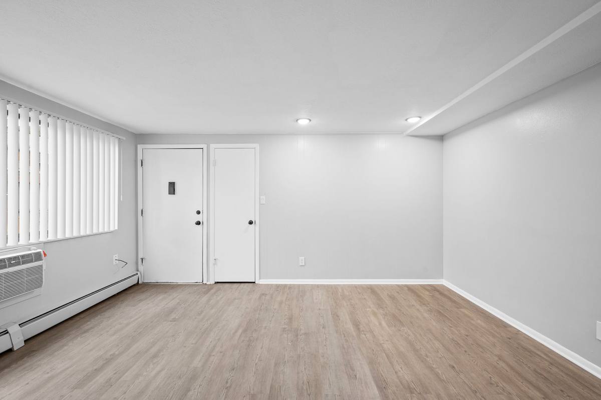 Apartment for rent at 4015 Rocky River Dr, Cleveland, OH 44135