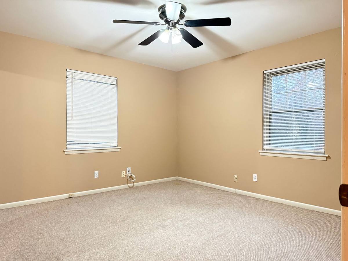 House for rent at 323 Auburn Dr, Little Rock, AR 72205