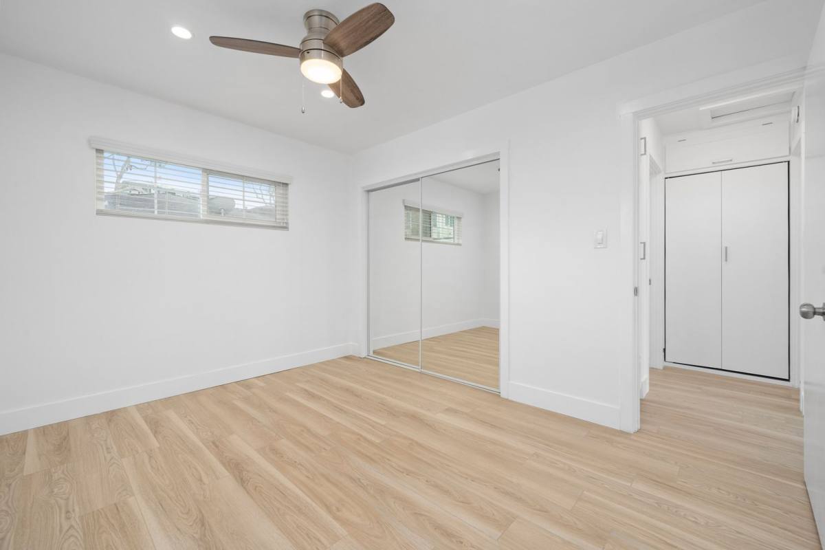 Apartment for rent at 520 Poinsettia Ave, Corona Del Mar, CA 92625