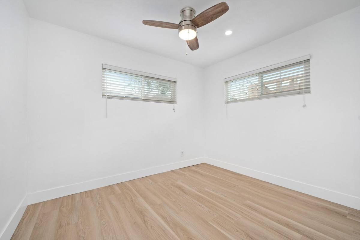 Apartment for rent at 520 Poinsettia Ave, Corona Del Mar, CA 92625