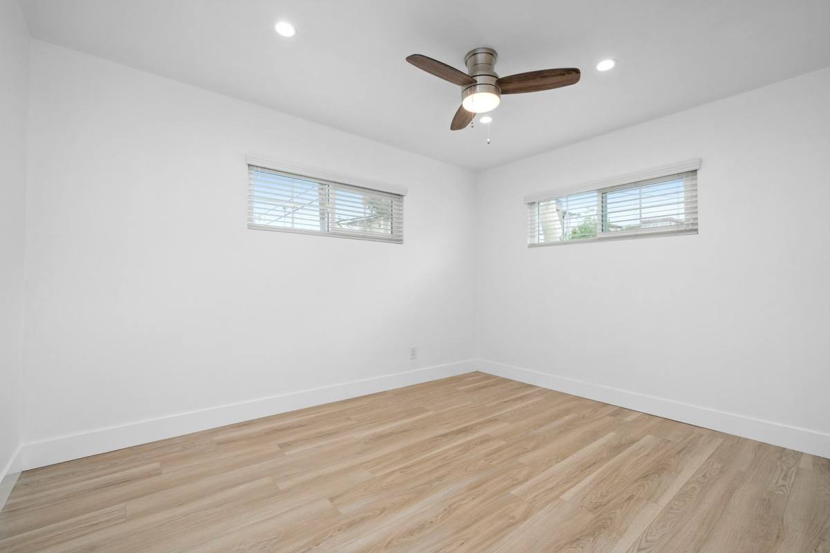 Apartment for rent at 520 Poinsettia Ave, Corona Del Mar, CA 92625