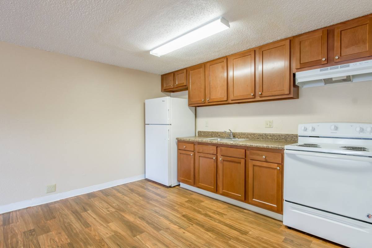 Apartment for rent at 5917 Oak River Dr, Tampa, FL 33615