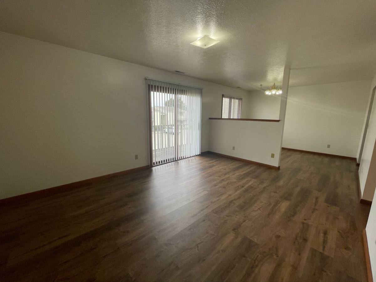 Apartment for rent at 211 Tanglewood Dr, Goshen, IN 46526