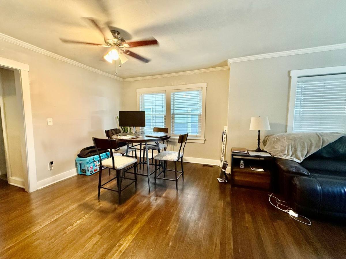 Apartment for rent at 1115 W 40th St, Kansas City, MO 64111
