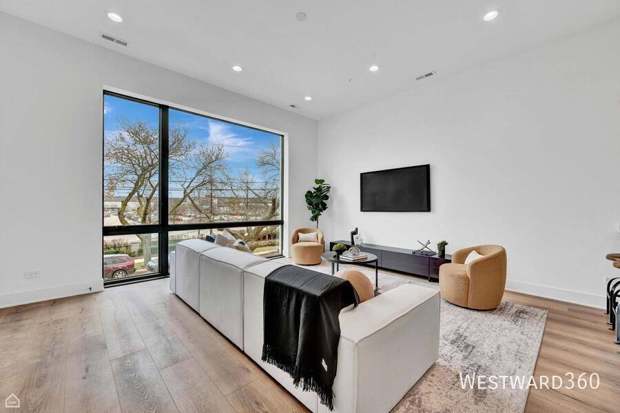 Condo for rent at 1615 W 13th St #300, Chicago, IL 60608