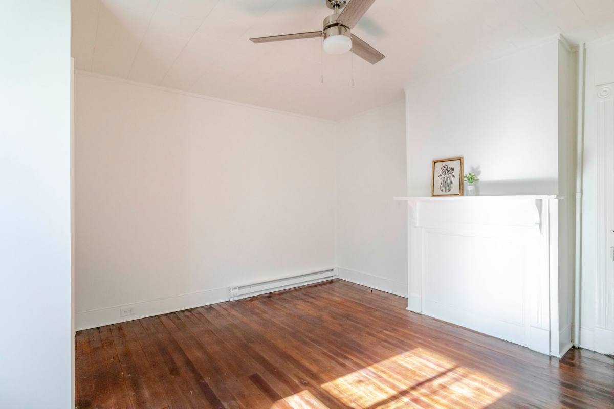 Apartment for rent at 1215 Walnut St, Staunton, VA 24401