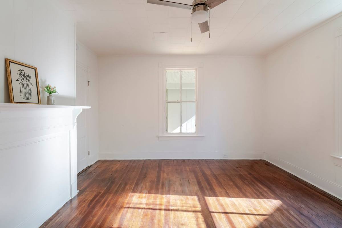 Apartment for rent at 1215 Walnut St, Staunton, VA 24401