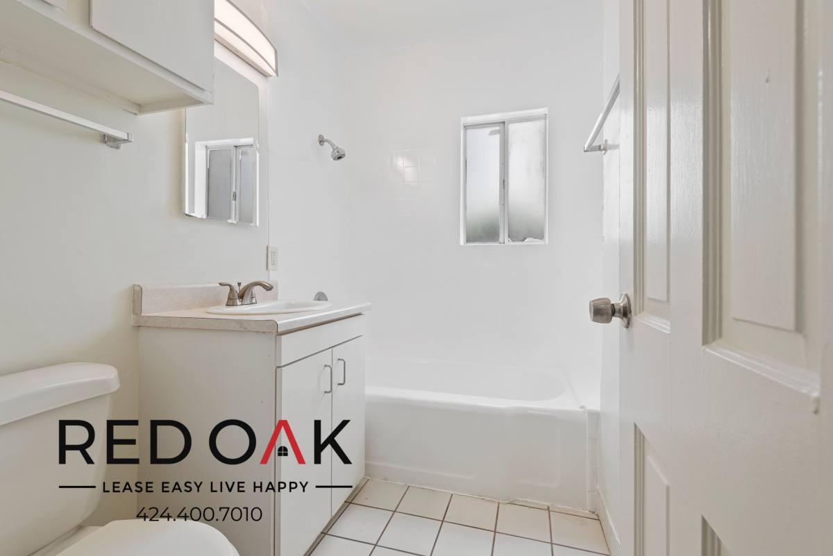 Condo for rent at 723 S Mansfield Ave #103, Los Angeles, CA 90036