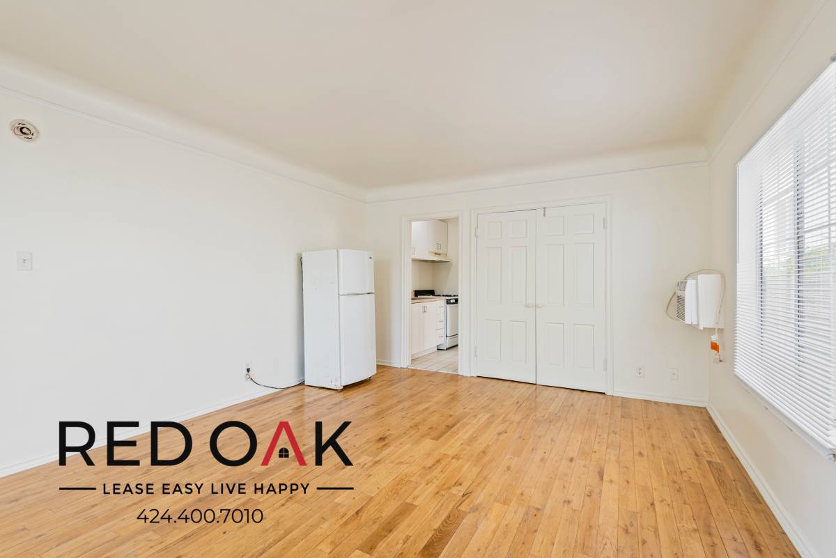 Condo for rent at 723 S Mansfield Ave #103, Los Angeles, CA 90036