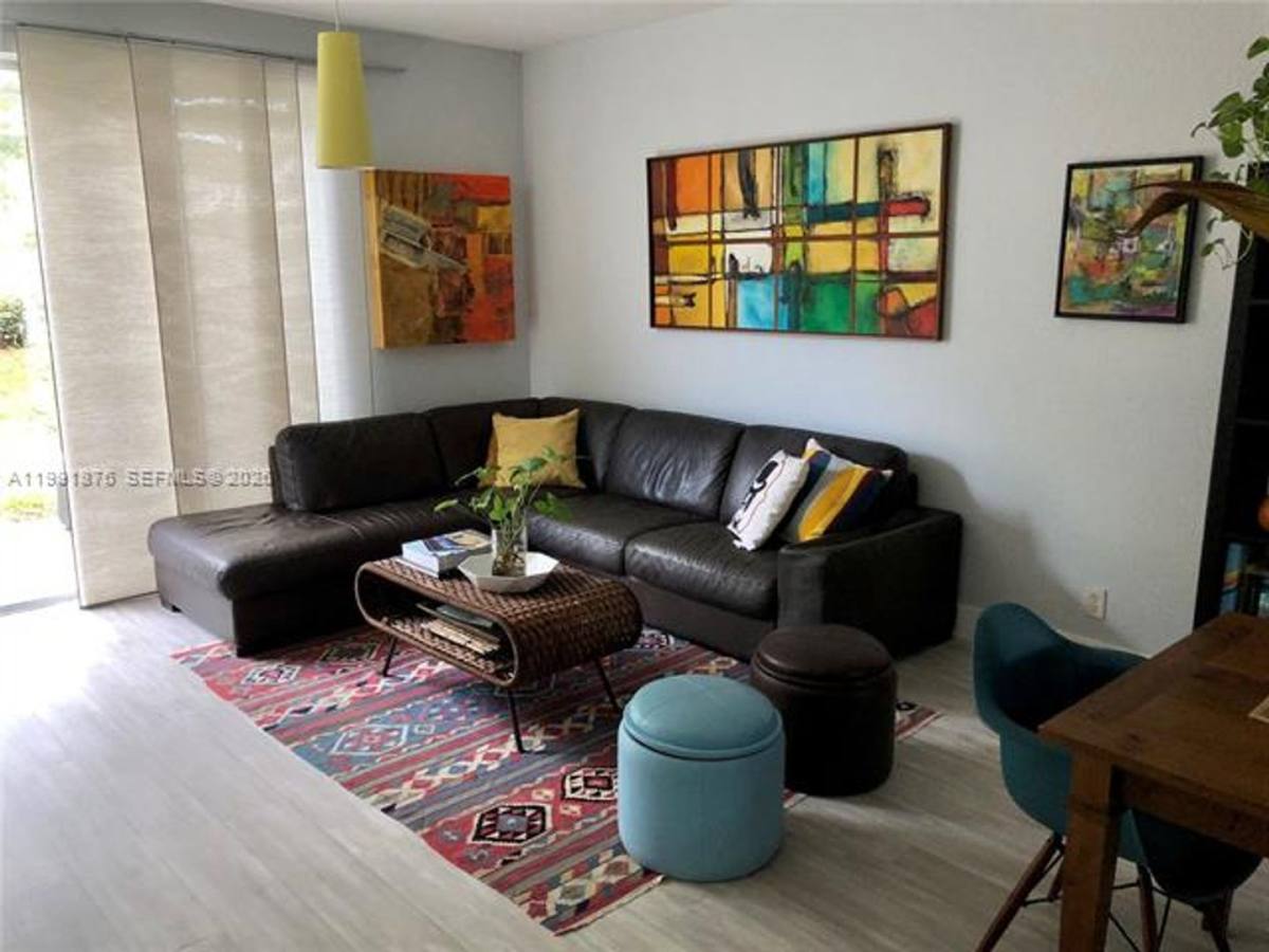 Townhouse for rent at 2233 Ensenada Terrace Th, Fort Lauderdale, FL 33327