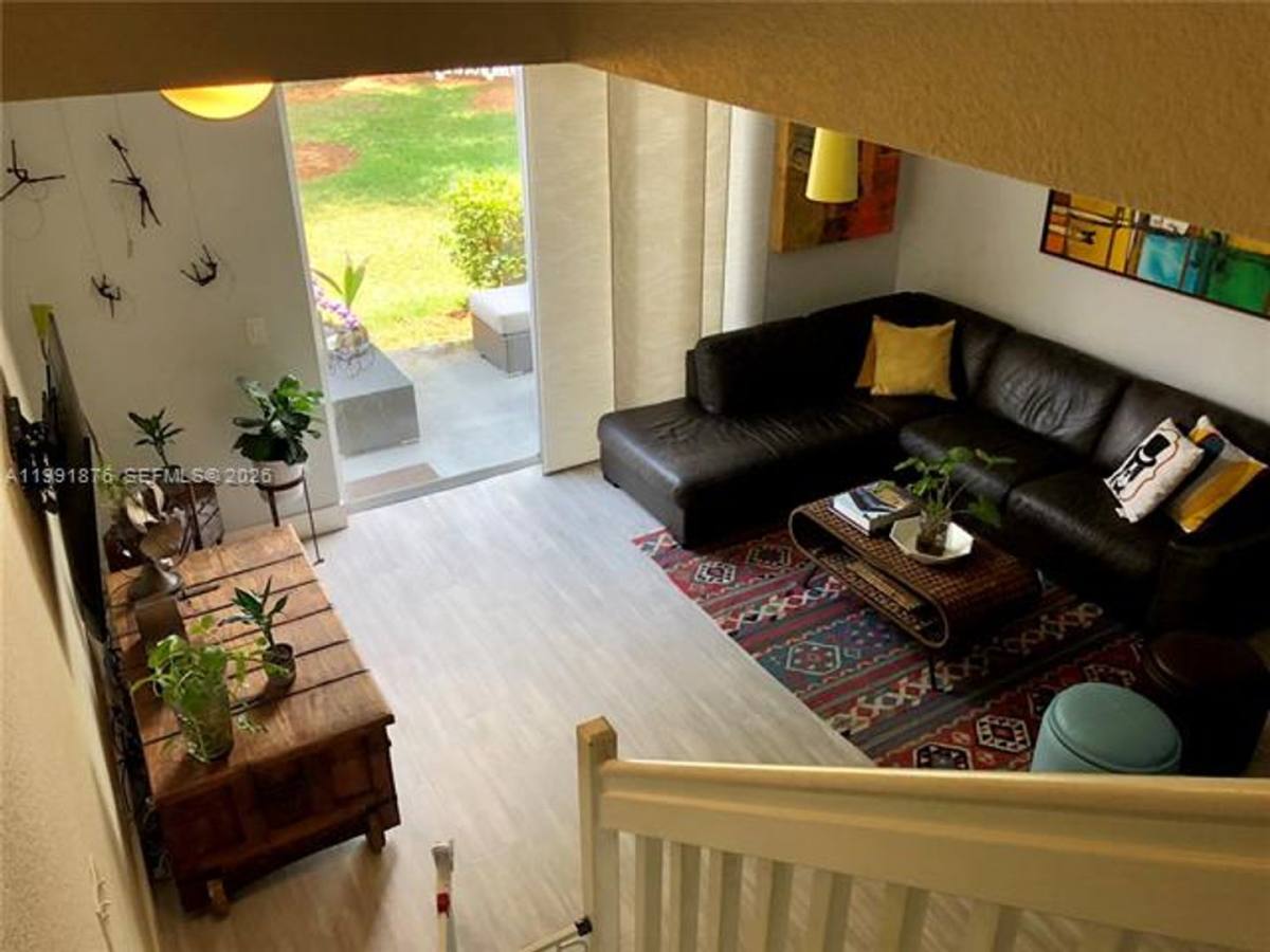 Townhouse for rent at 2233 Ensenada Terrace Th, Fort Lauderdale, FL 33327