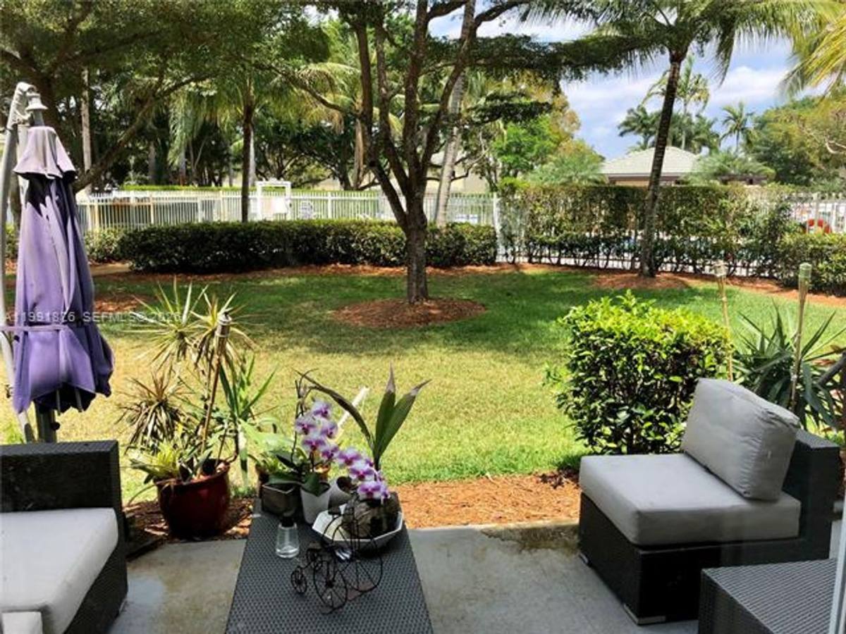 Townhouse for rent at 2233 Ensenada Terrace Th, Fort Lauderdale, FL 33327