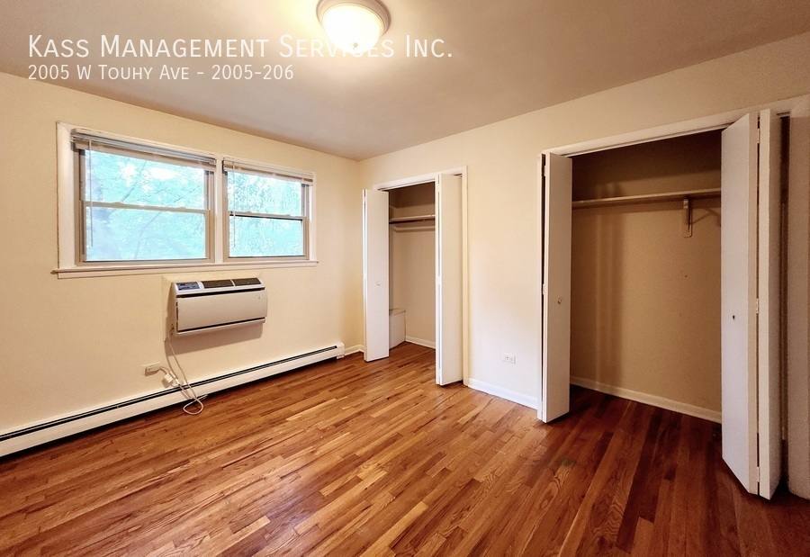 Apartment for rent at 2005 W Touhy Ave #206, Chicago, IL 60645