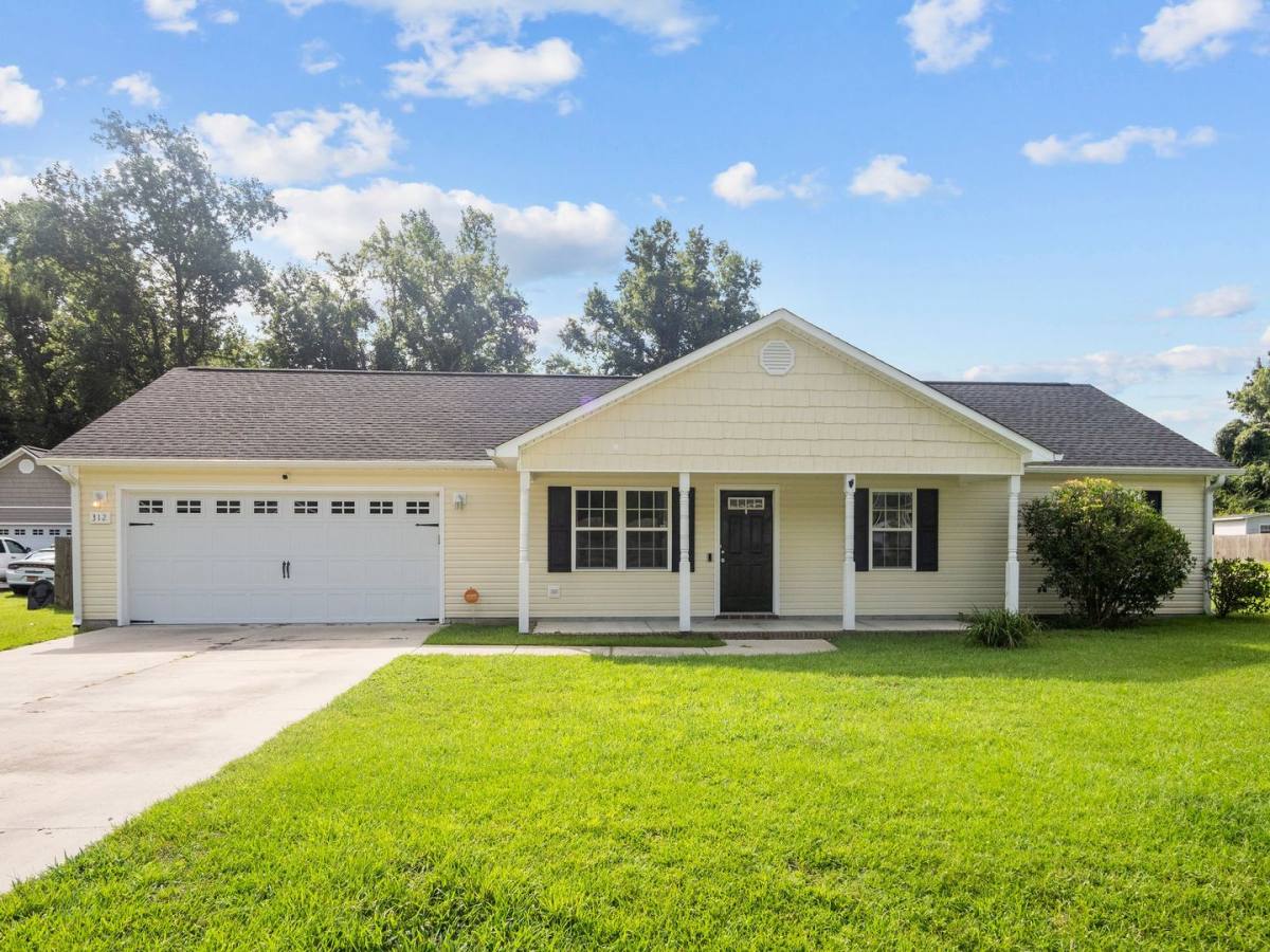 House for rent at 312 Reid Court N, Jacksonville, NC 28540