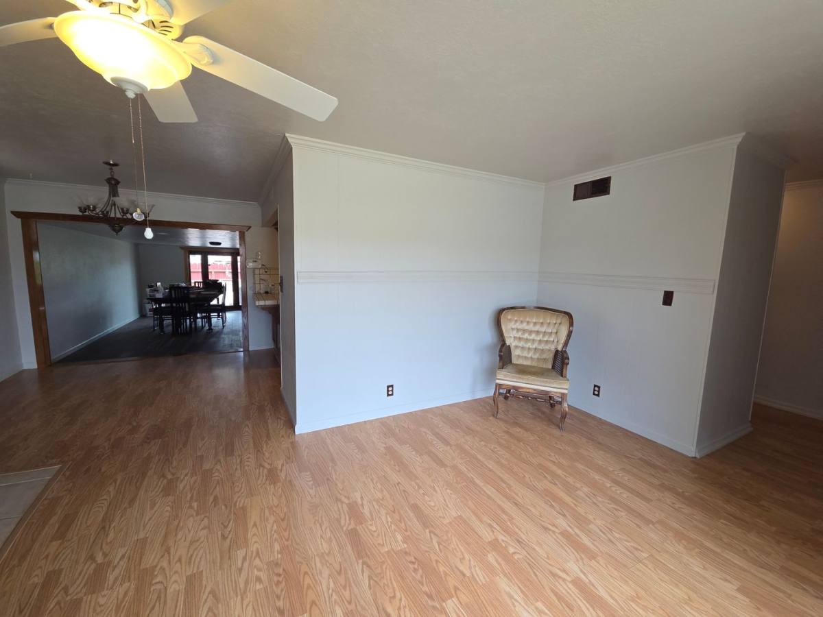 House for rent at 772 5th Ave, Gustine, CA 95322